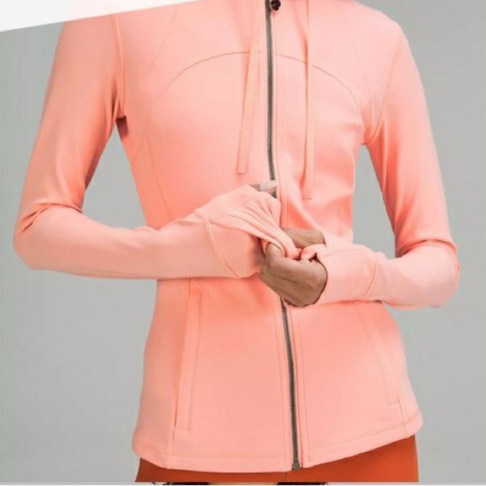 Lululemon Hooded Define Jacket Nulu color Quicksand Pink - Picture 2 of 7